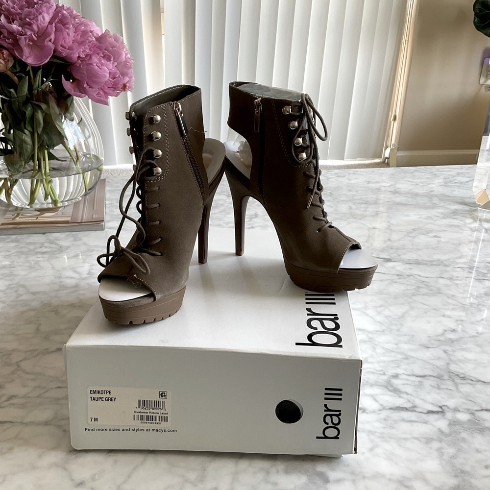 Bar III Women Size 7 Taupe Sandals/Booties NEW